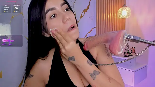 alissaowens  online show from 8, 7, 2026