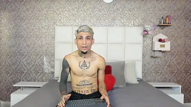 kasandrandliam online show from 10, 9, 2025
