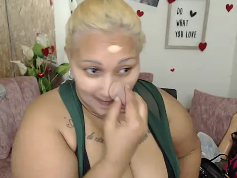 laleska montenegro online show from 31, 10, 2025