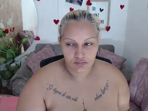 laleska montenegro online show from 18, 12, 2025