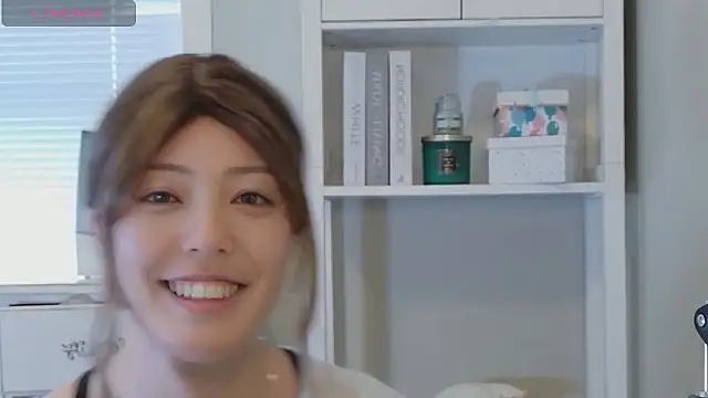 Nana with online show from 10, 1, 2026