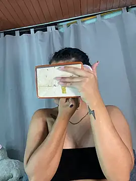 Snapshot of EVAH_LEE_ chatting on 14, 2, 2026 EVAH LEE online show from 14, 2, 2026