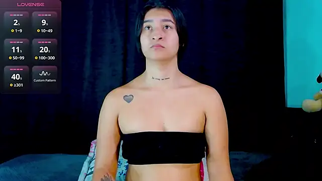 EVAH LEE  online show from 11, 11, 2025