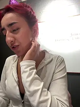 JuliethaDemon  online show from 6, 10, 2025