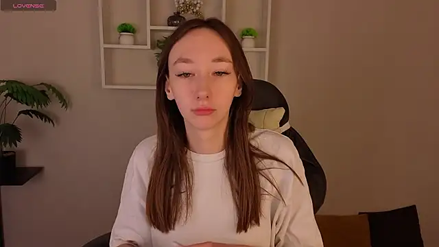 Miche1le Allenne online show from 8, 3, 2026