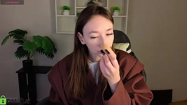 Miche1le Allenne online show from 28, 2, 2026