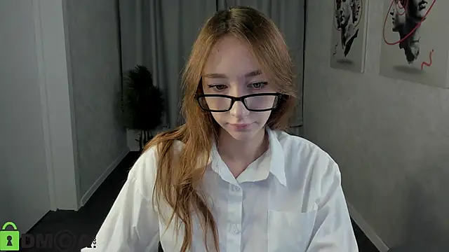 Miche1le Allenne online show from 3, 10, 2025