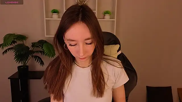 Miche1le Allenne online show from 6, 3, 2026