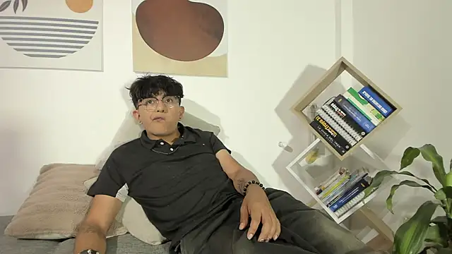 its cristhopher online show from 3, 6, 2026