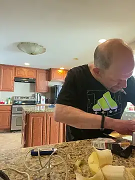 Bigrich112277 online show from 11, 2, 2026