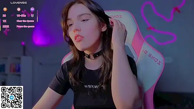 Sophie SkyAngel online show from 28, 3, 2026