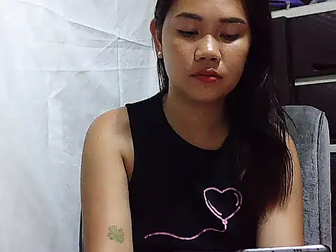 SexypilipinaLady22 online show from 26, 3, 2026