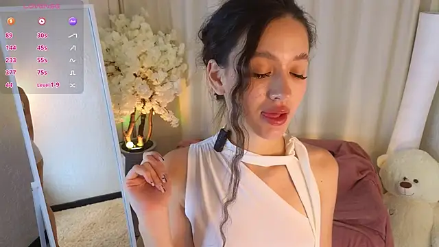 Janet Jee online show from 10, 10, 2025