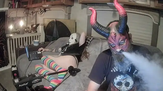 Snapshot of jamiezlilith chatting on 5, 10, 2025 jamiezlilith online show from 5, 10, 2025