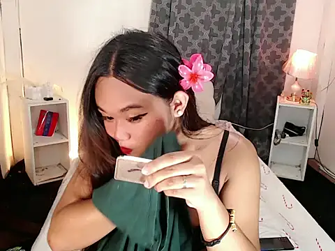 Malia cummer online show from 14, 5, 2026