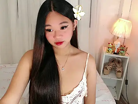 Snapshot of Malia_cummer chatting on 6, 7, 2026 Malia cummer online show from 6, 7, 2026