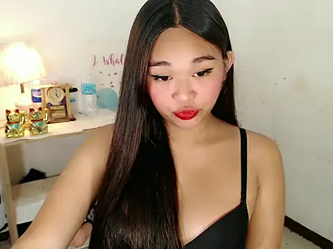 Malia cummer online show from 15, 10, 2025