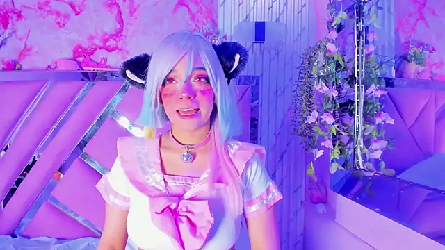 Akane Hikari  online show from 9, 10, 2025