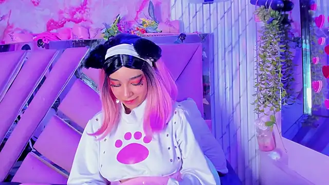 Akane Hikari  online show from 12, 4, 2026