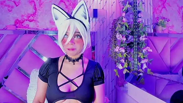 Akane Hikari  online show from 11, 10, 2025