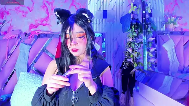 Akane Hikari  online show from 21, 12, 2025