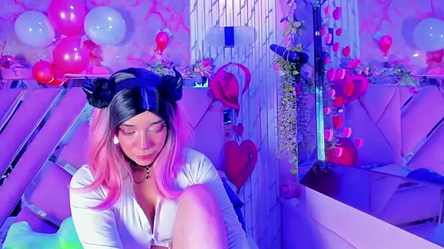 Akane Hikari  online show from 14, 2, 2026