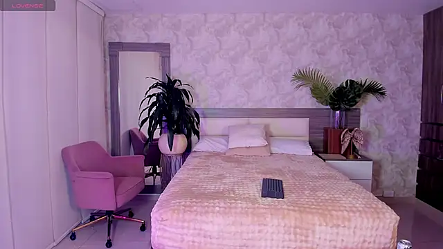 Alaiaguerra online show from 2, 4, 2026