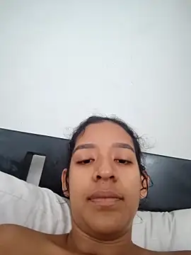 Amber-Sweett online show from 6, 11, 2025