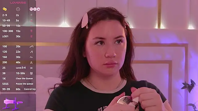 MeganStrain online show from 20, 11, 2025