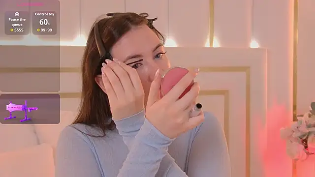 MeganStrain online show from 5, 10, 2025