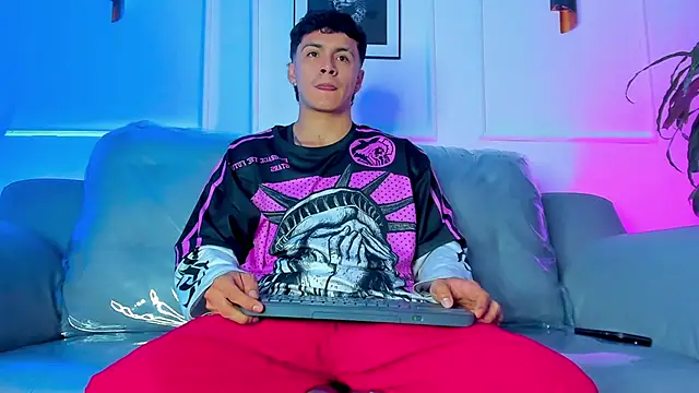 Leo santoro online show from 30, 3, 2026