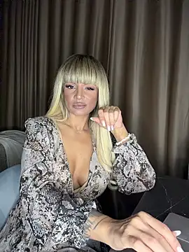 BOO D online show from 31, 10, 2025