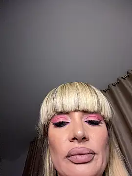 BOO D online show from 12, 11, 2025