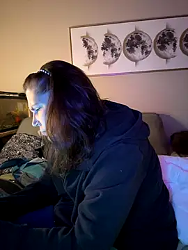 petalsexy online show from 5, 11, 2025