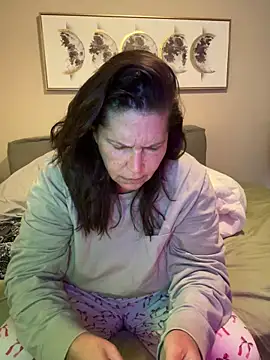 petalsexy online show from 4, 11, 2025