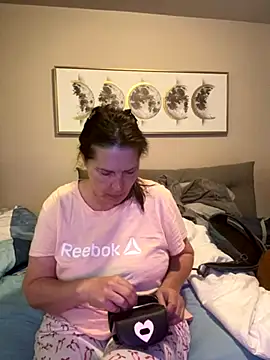 petalsexy online show from 10, 11, 2025