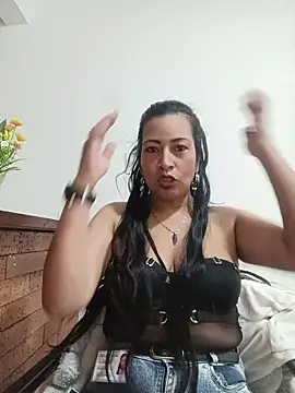 Snapshot of PAULA20- chatting on 28, 10, 2025 PAULA20- online show from 28, 10, 2025