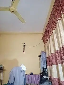 femboyslqueen online show from 17, 2, 2026