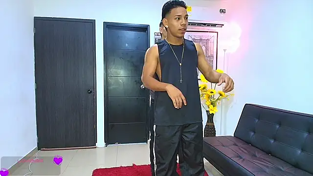 Bisexlifehot   online show from 7, 4, 2026