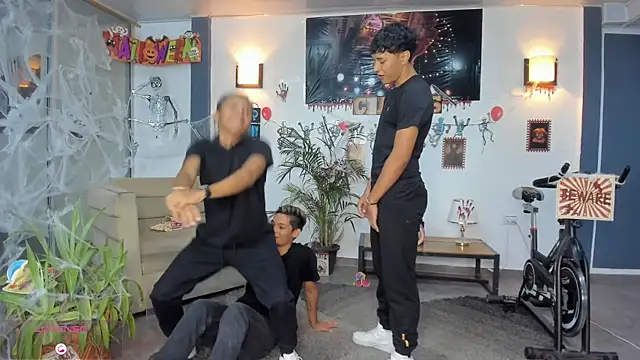 Bisexlifehot   online show from 28, 10, 2025