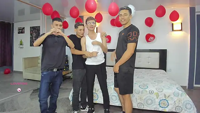 Bisexlifehot   online show from 21, 9, 2025