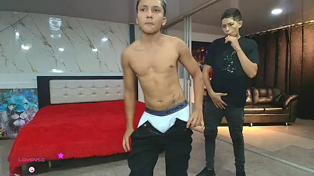 Bisexlifehot   online show from 8, 5, 2026