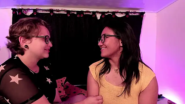 Snapshot of CrazyCakes_ chatting on 10, 2, 2026 CrazyCakes online show from 10, 2, 2026