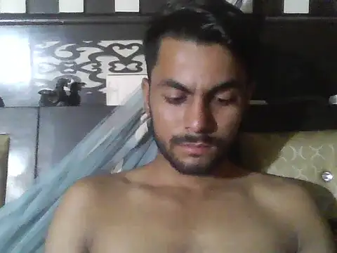 ursdreamperson online show from 31, 10, 2025