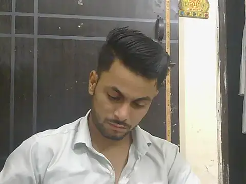 ursdreamperson online show from 29, 5, 2026