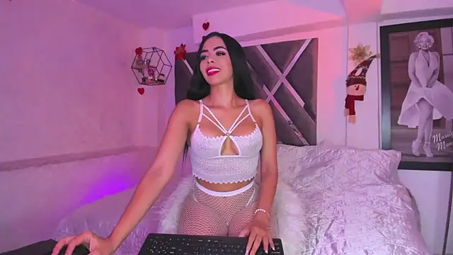 pocahontasweetss03 online show from 13, 11, 2025