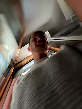 Snapshot of Italy_sex_boy chatting on 5, 10, 2025 Italy sex boy online show from 5, 10, 2025