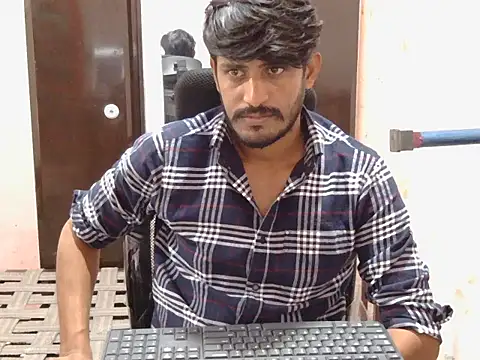 Snapshot of krishjaat43 chatting on 31, 10, 2025 krishjaat43 online show from 31, 10, 2025