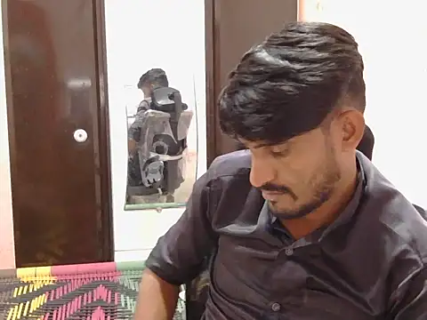 Snapshot of krishjaat43 chatting on 12, 11, 2025 krishjaat43 online show from 12, 11, 2025