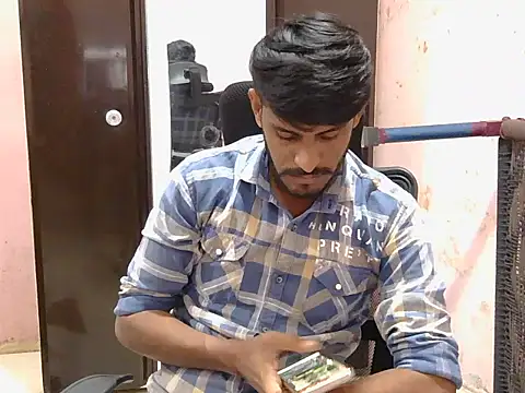 Snapshot of krishjaat43 chatting on 15, 11, 2025 krishjaat43 online show from 15, 11, 2025